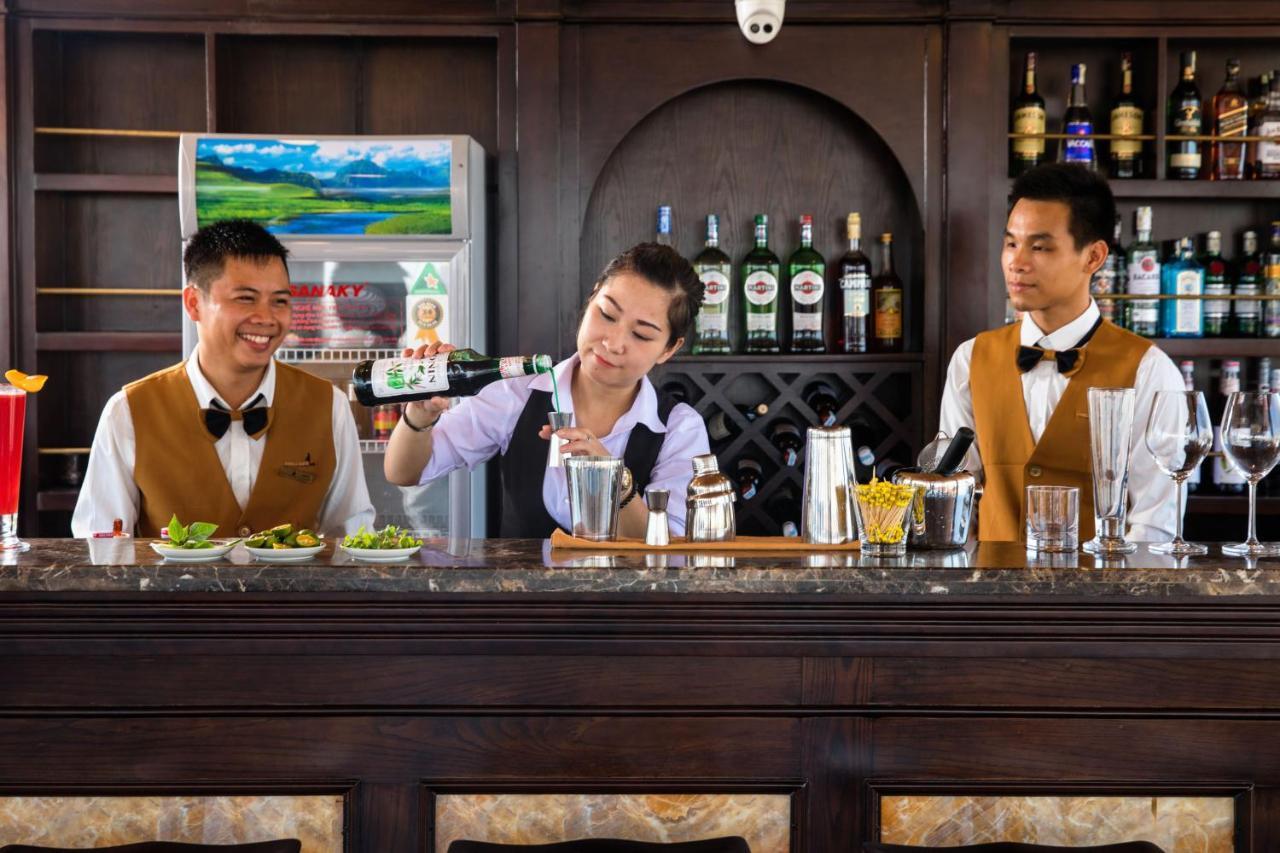 Hotel V'Spirit Cruise Ha Long Esterno foto