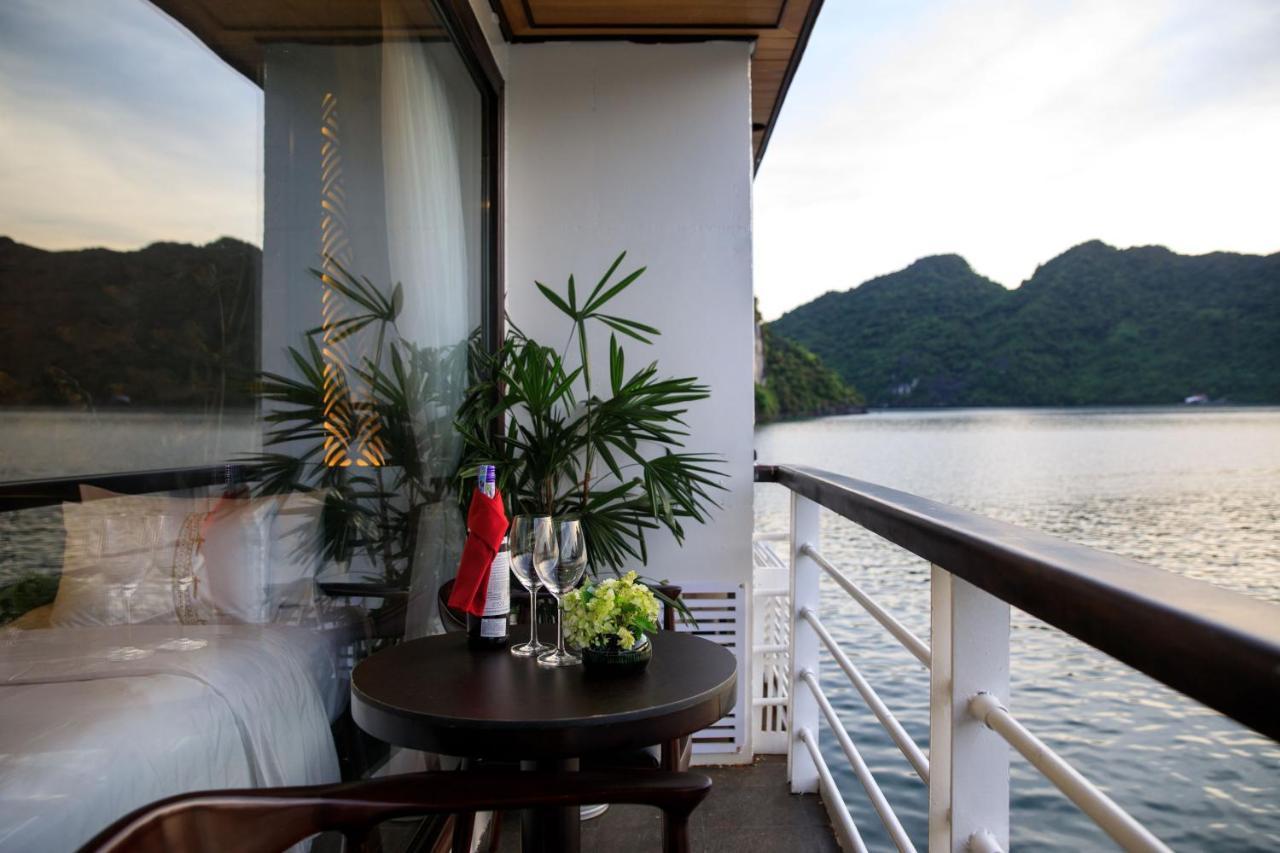 Hotel V'Spirit Cruise Ha Long Esterno foto