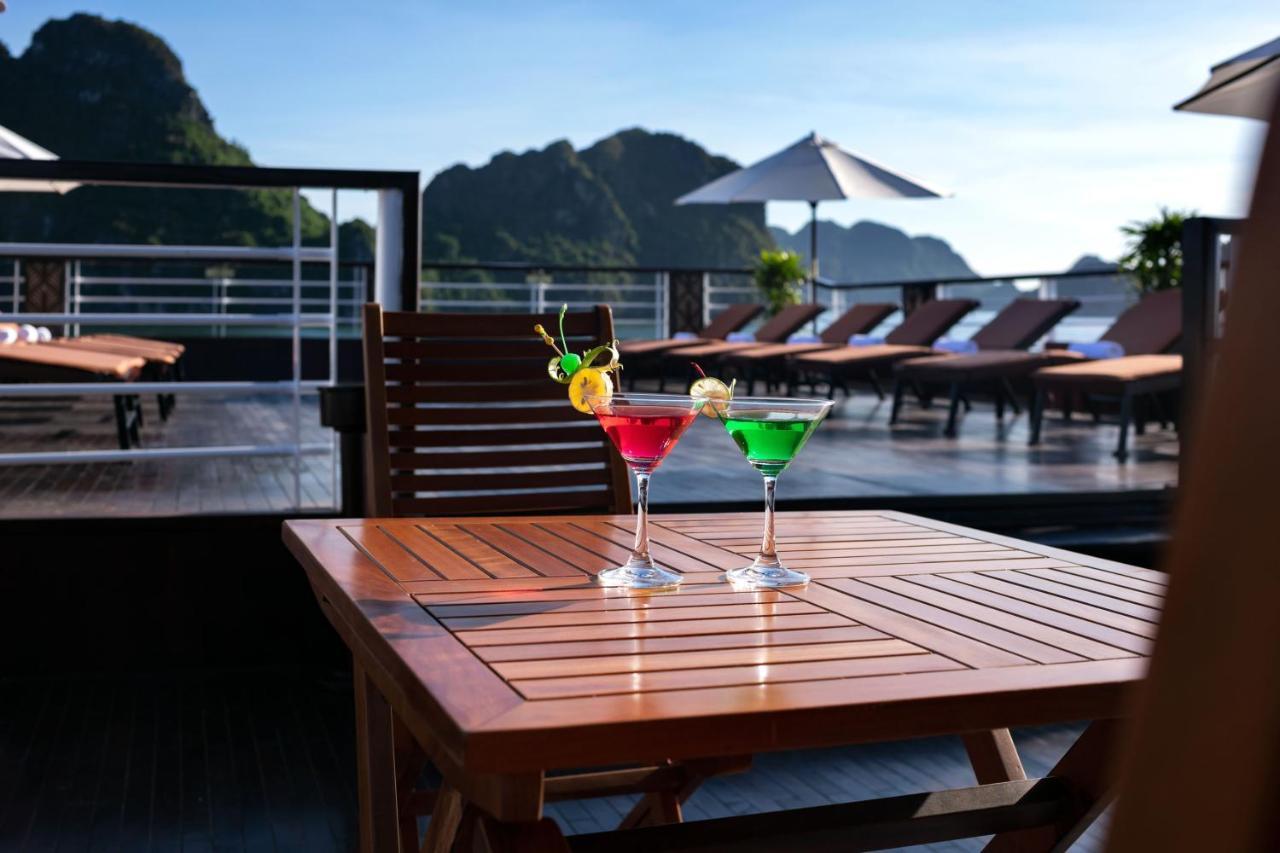 Hotel V'Spirit Cruise Ha Long Esterno foto