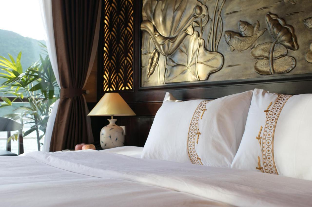 Hotel V'Spirit Cruise Ha Long Esterno foto