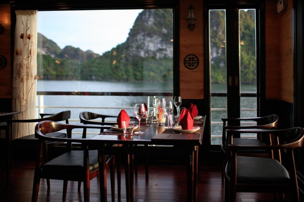 Hotel V'Spirit Cruise Ha Long Esterno foto