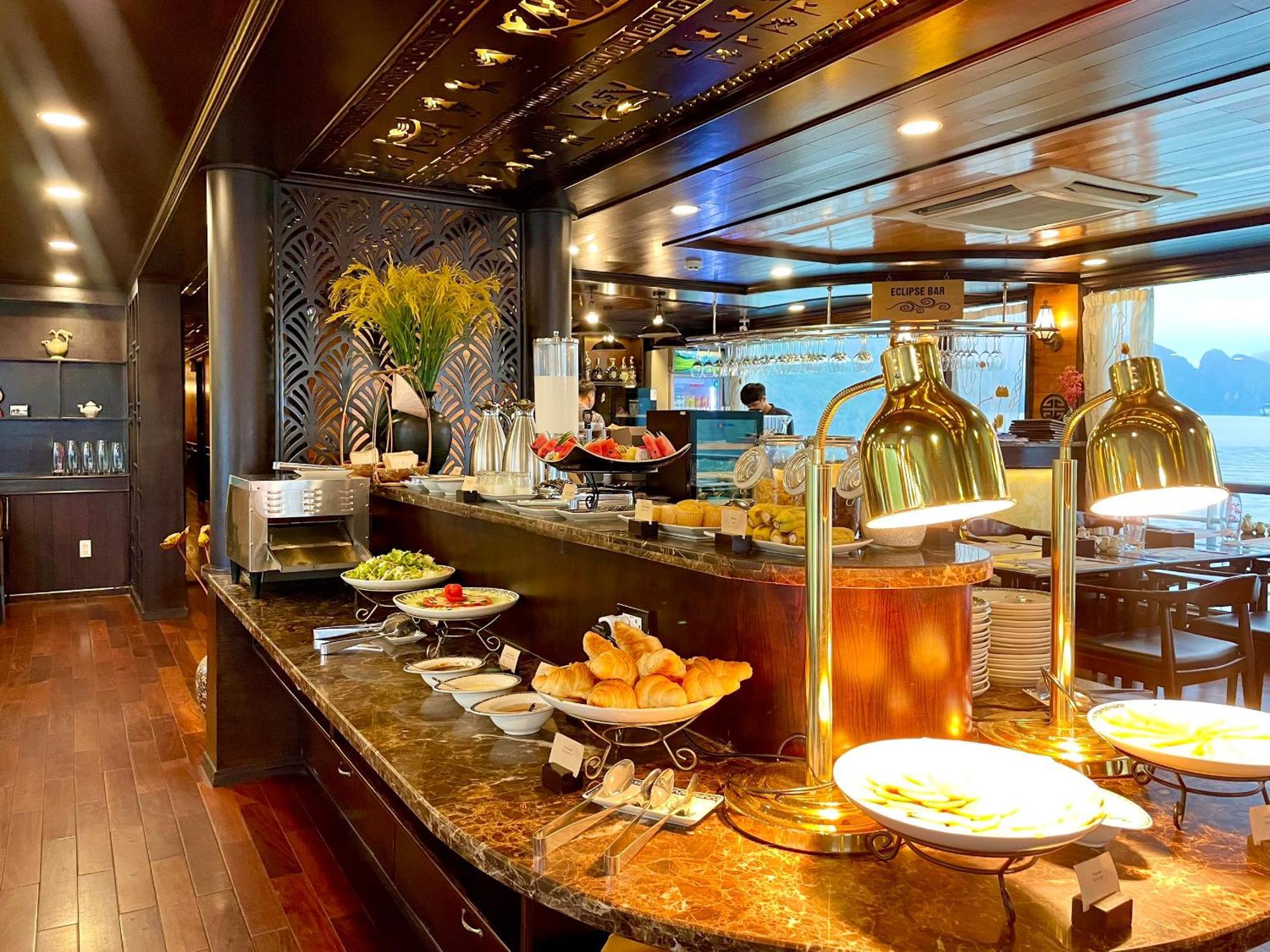 Hotel V'Spirit Cruise Ha Long Esterno foto